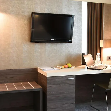 Paka Hotel