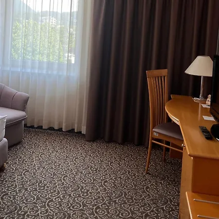 Hotel Paka
